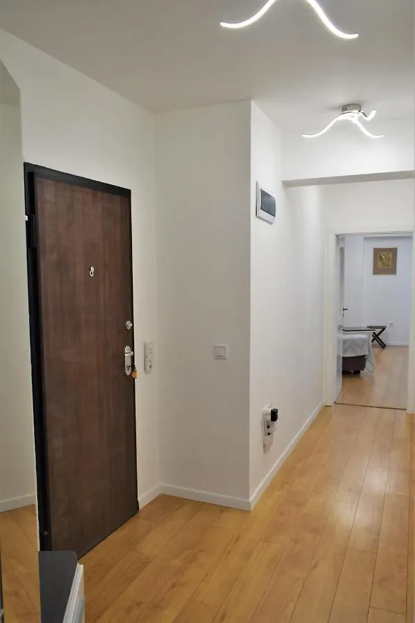 Top Center Apartment Gramophone With Private Parking Burgas