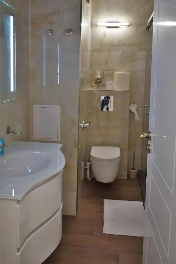 Top Center Apartment Gramophone With Private Parking Burgas